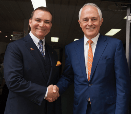 Peter Freedman AM and The Hon Malcolm Turnball MP shaking hands